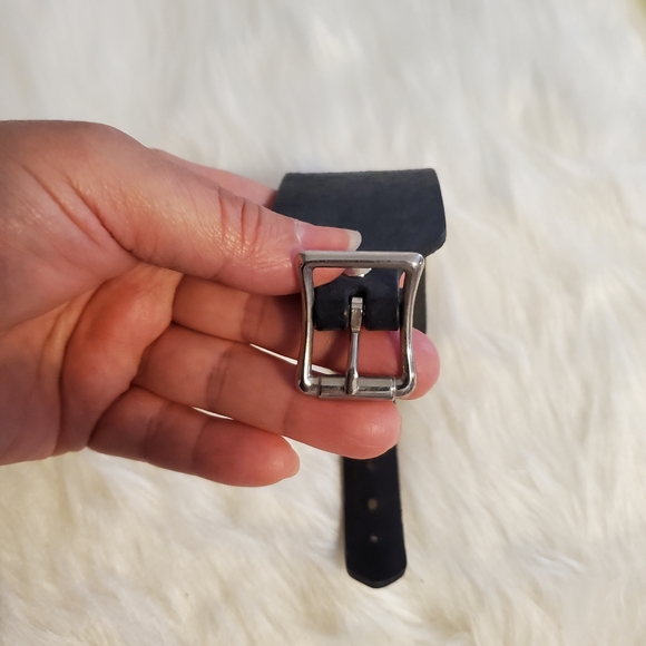 Leather Cuff Bracelet - Picture 5 of 8